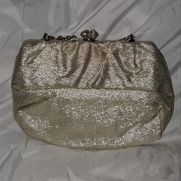 Vintage Style Metallic Small Purse with Chain and Metallic Gloves Set - Picture 3 of 16